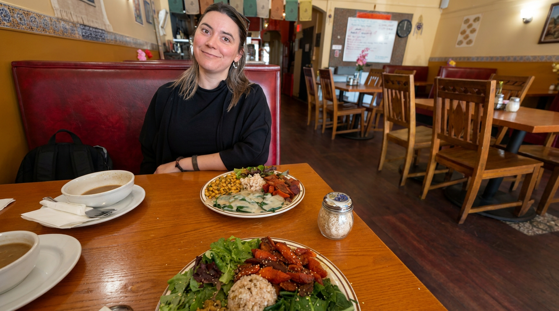 One plate, two sizes